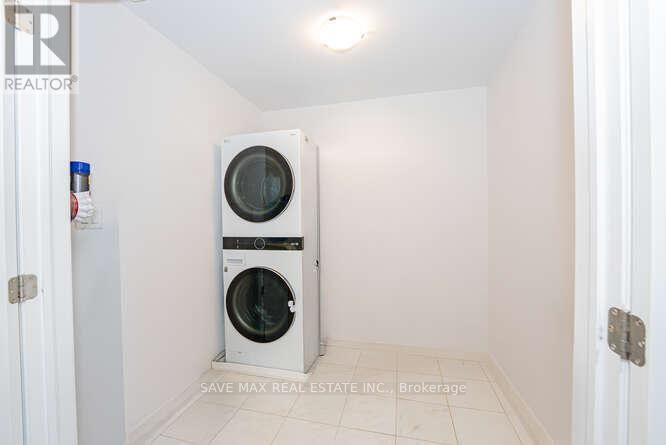 97 - 120 COURT DRIVE Image 32