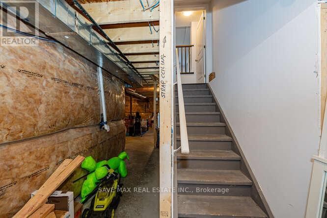 97 - 120 COURT DRIVE Image 34