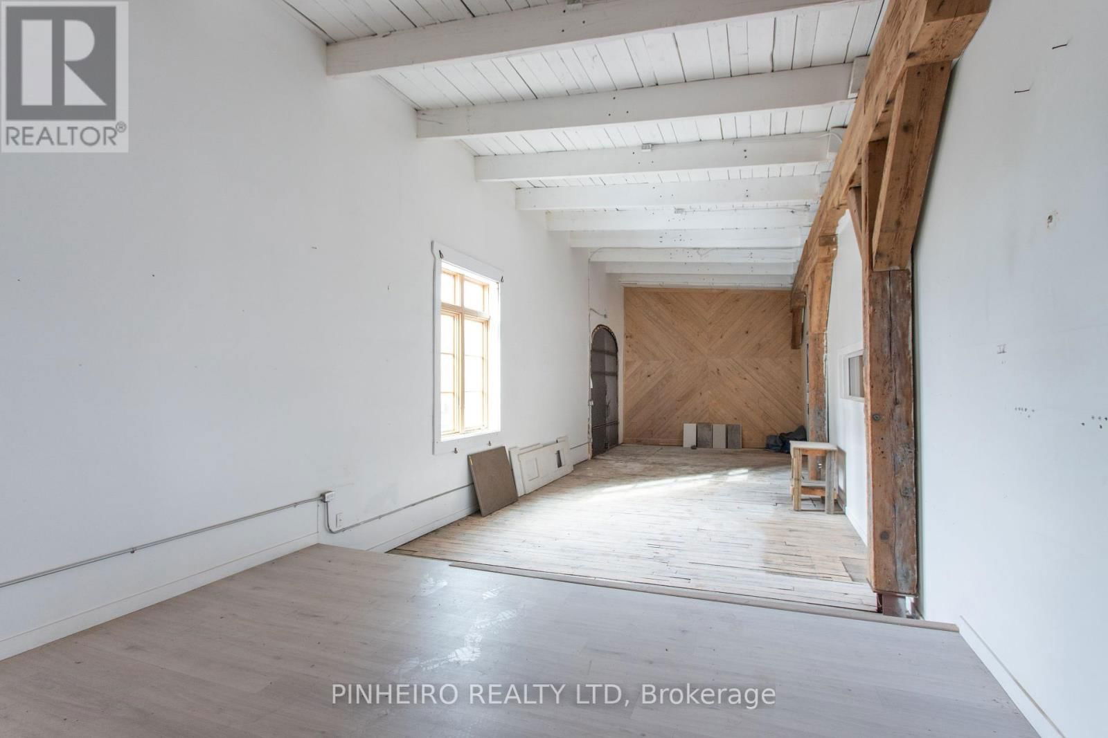 180 ANN STREET Image 23