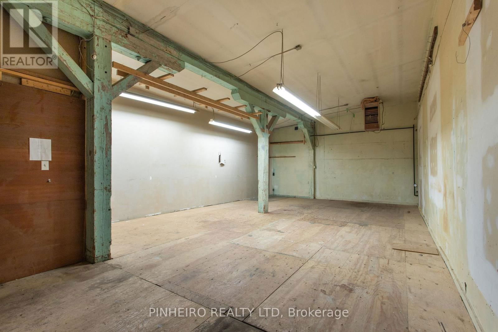 180 ANN STREET Image 25