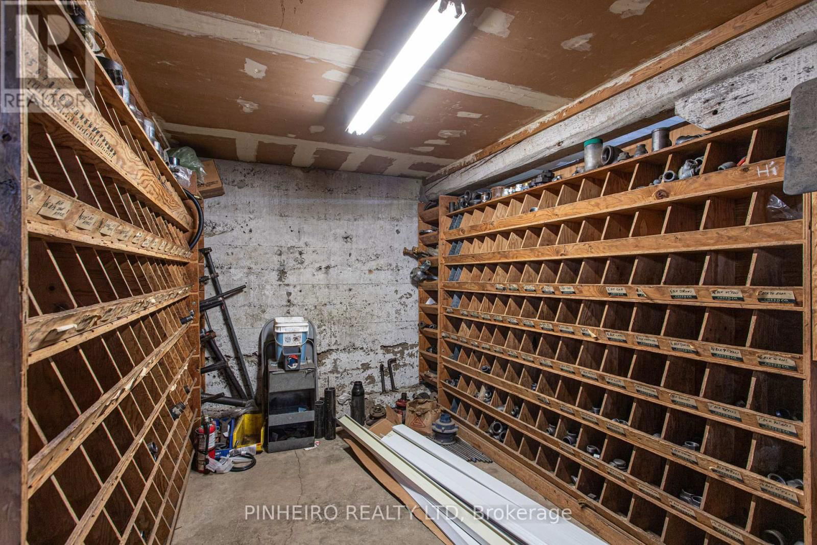 180 ANN STREET Image 31