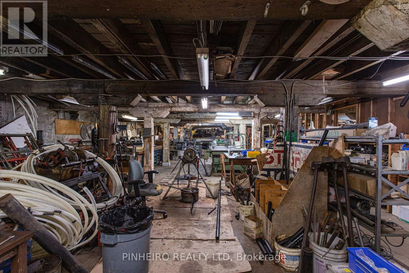 180 ANN STREET Image 33