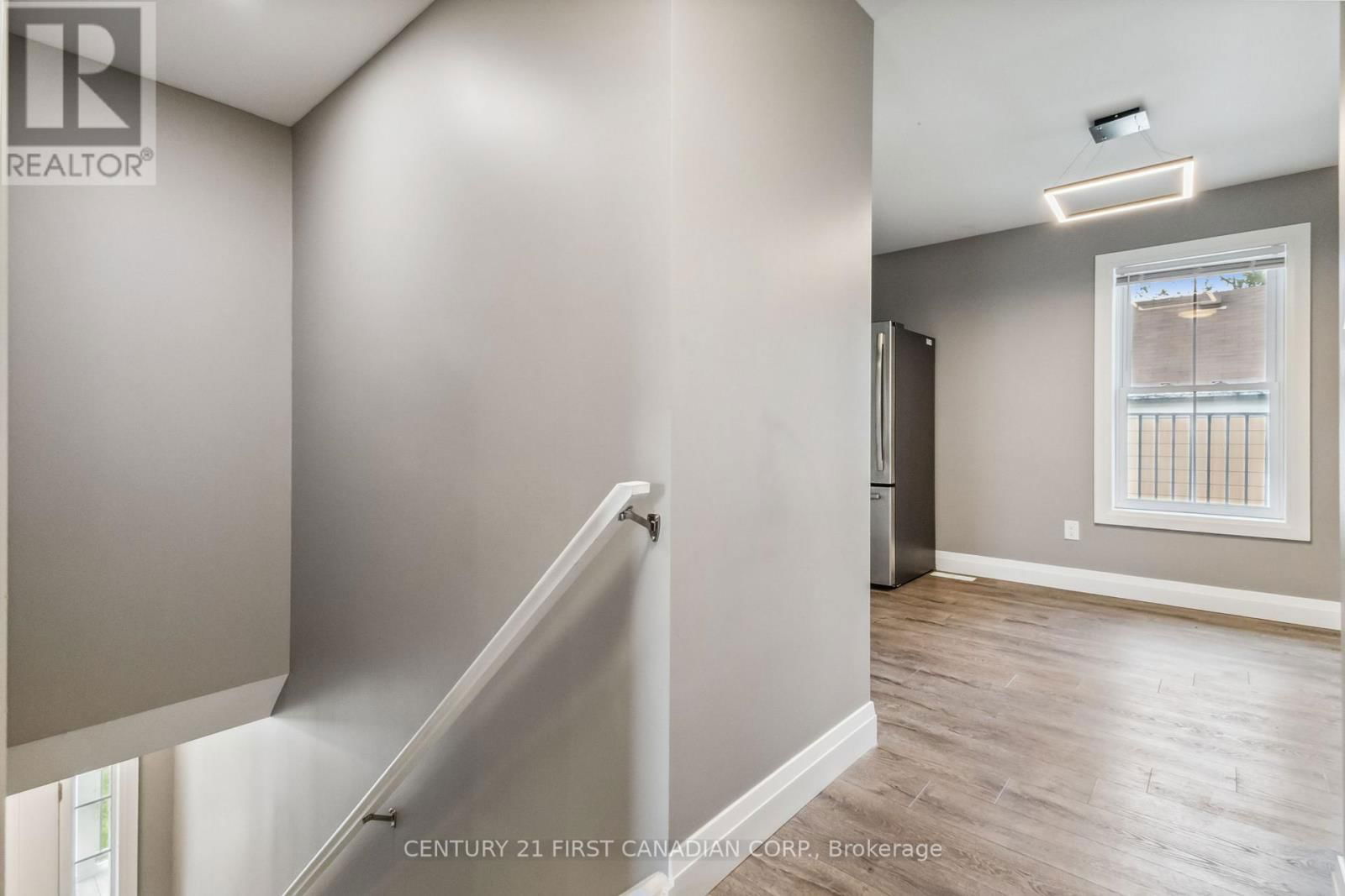 131 FRANCIS STREET Image 16