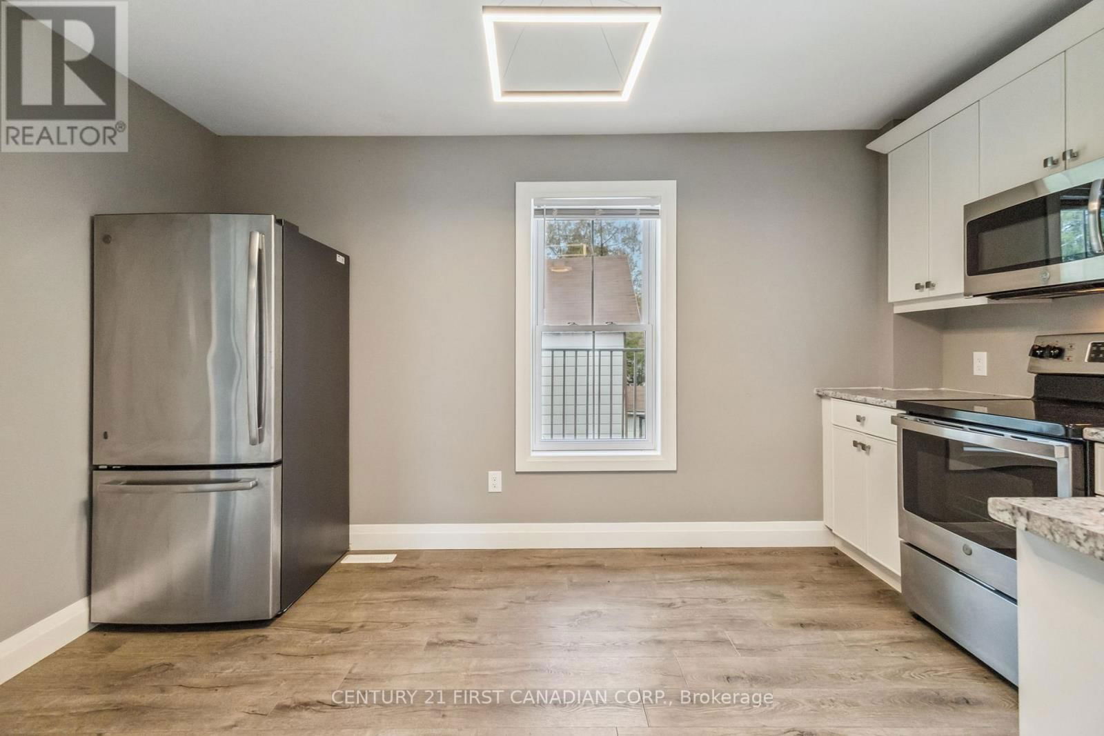 131 FRANCIS STREET Image 21