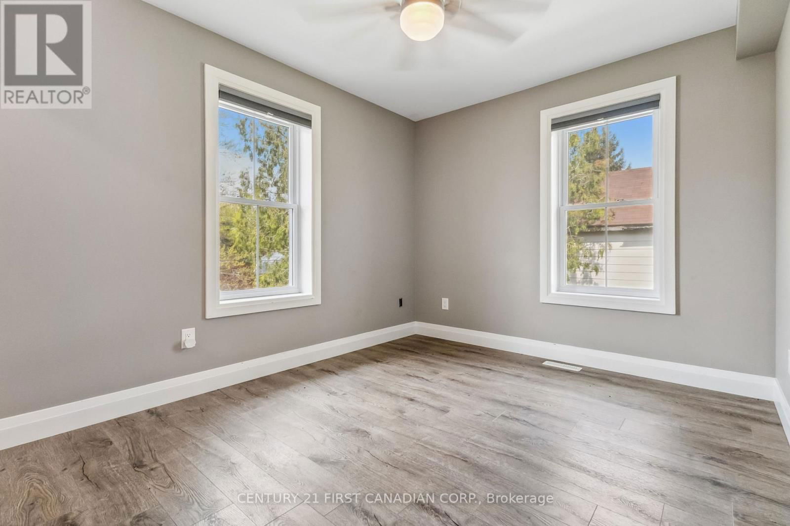 131 FRANCIS STREET Image 31