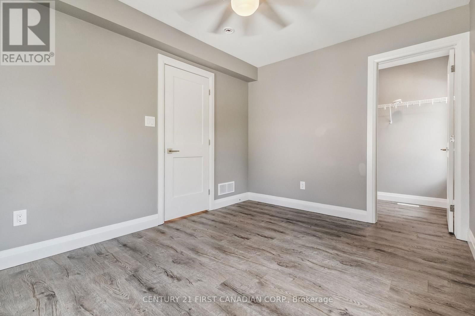 131 FRANCIS STREET Image 32