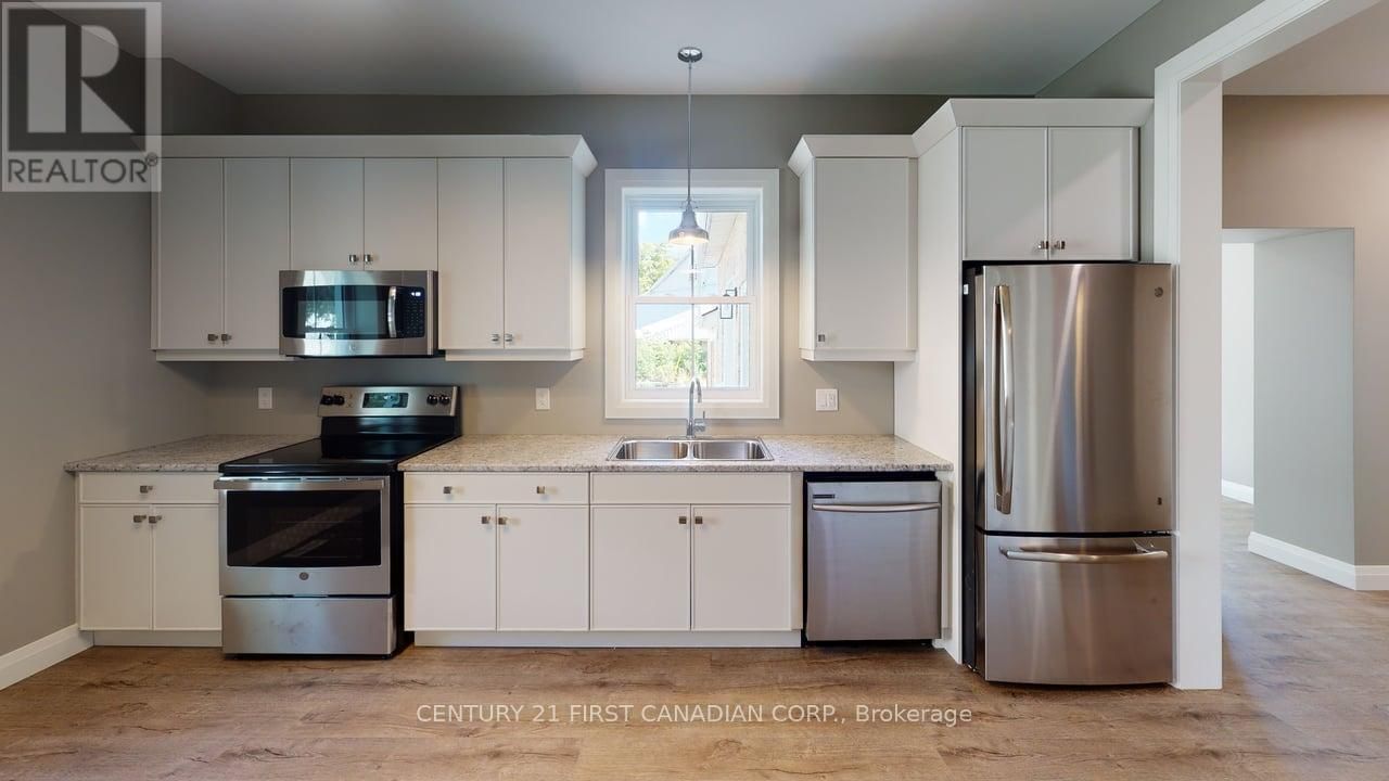 131 FRANCIS STREET Image 7
