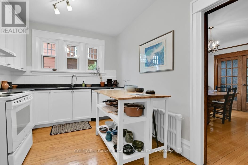 380 FIRST AVENUE Image 17