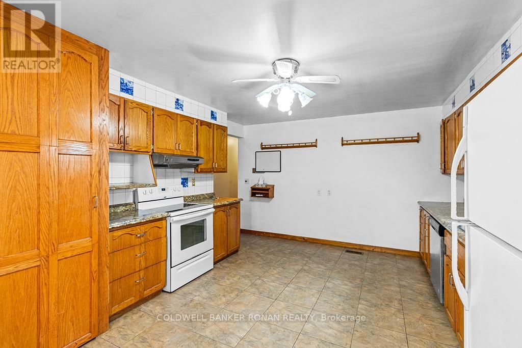 316522 HIGHWAY 6 LINE Image 16