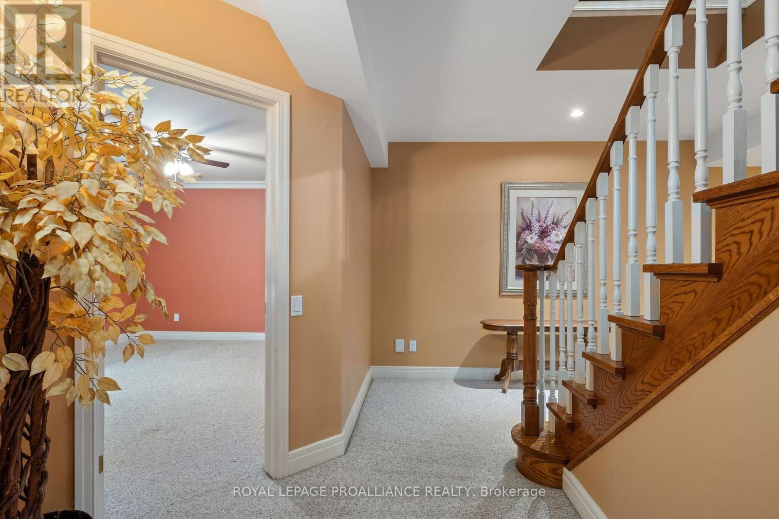 71 OAK RIDGE BOULEVARD Image 31