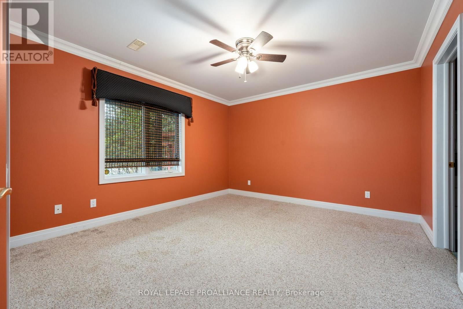 71 OAK RIDGE BOULEVARD Image 37