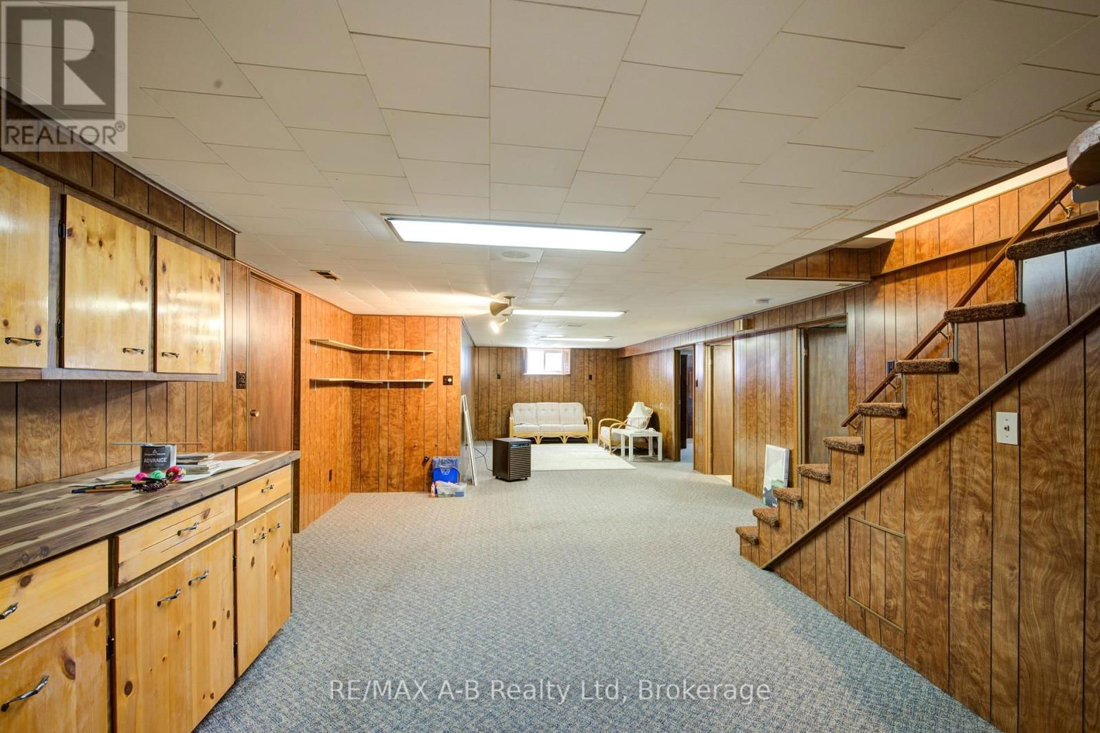 99 WOODSTOCK STREET NORTH Image 31