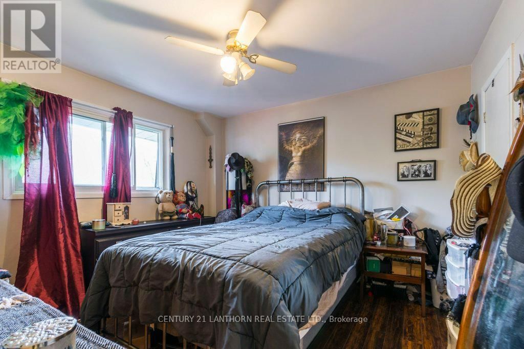 87-89 SCOTT AVENUE Image 7