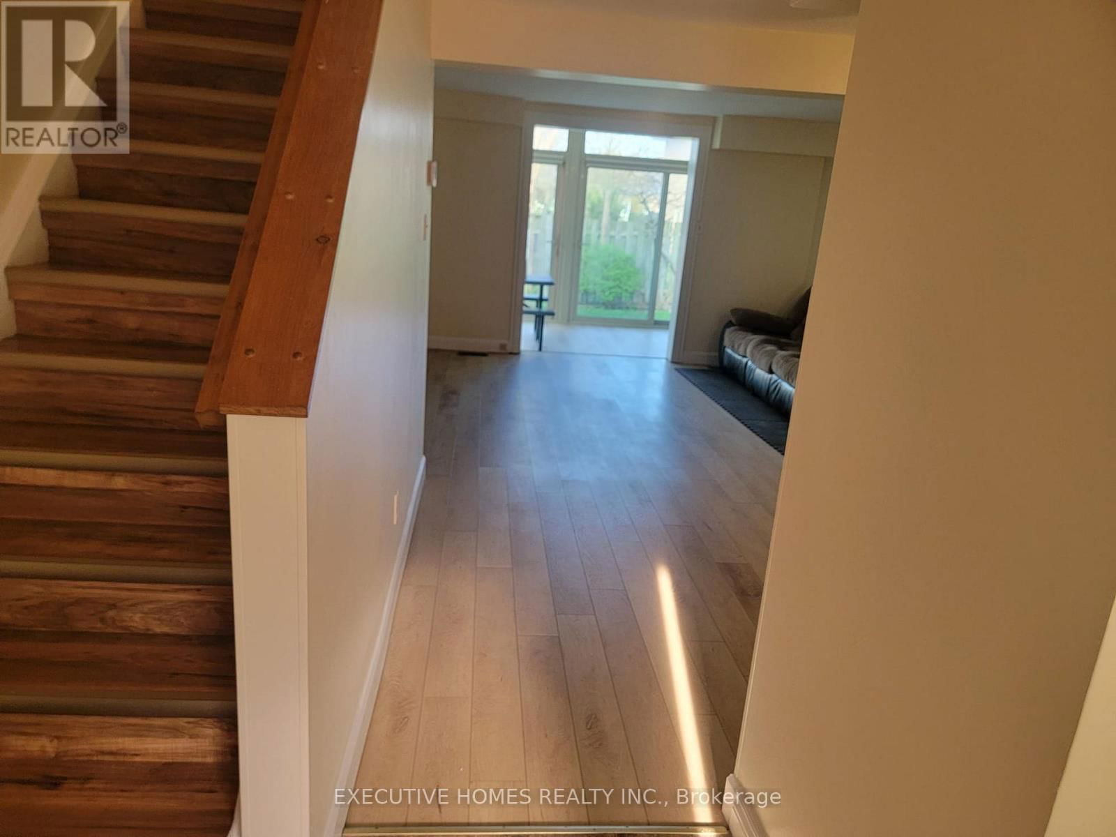 595 PRESTON PARKWAY Image 24