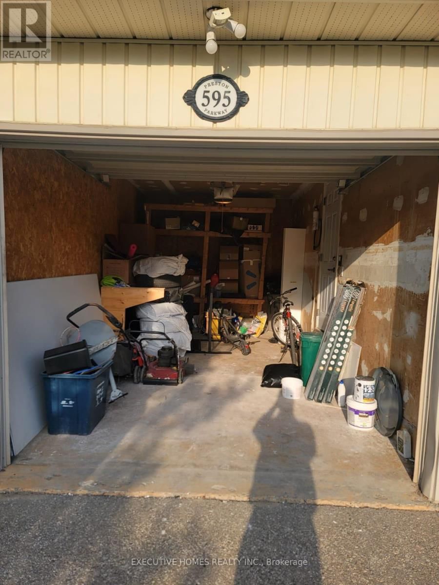 595 PRESTON PARKWAY Image 8