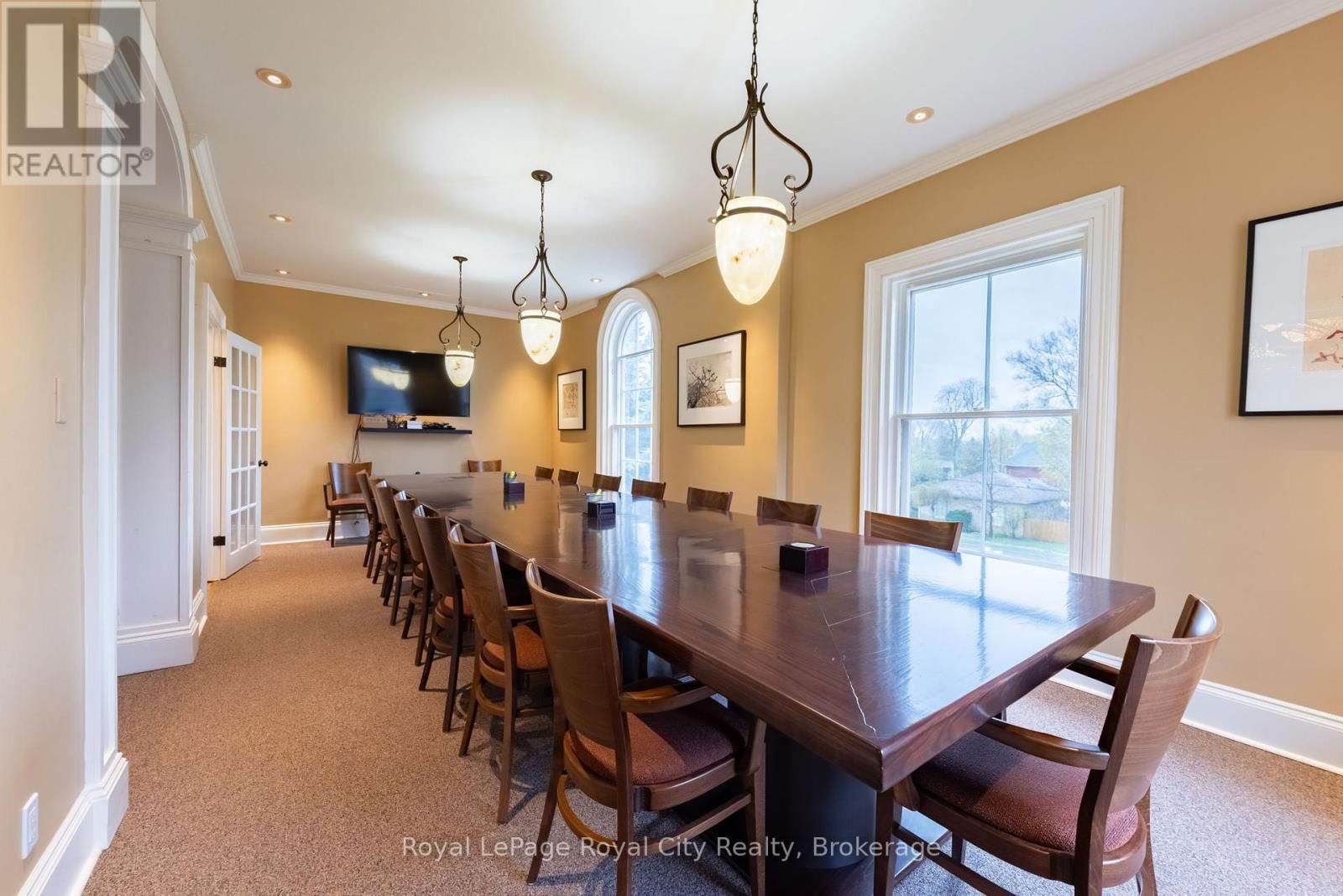 457 WOOLWICH STREET Image 19