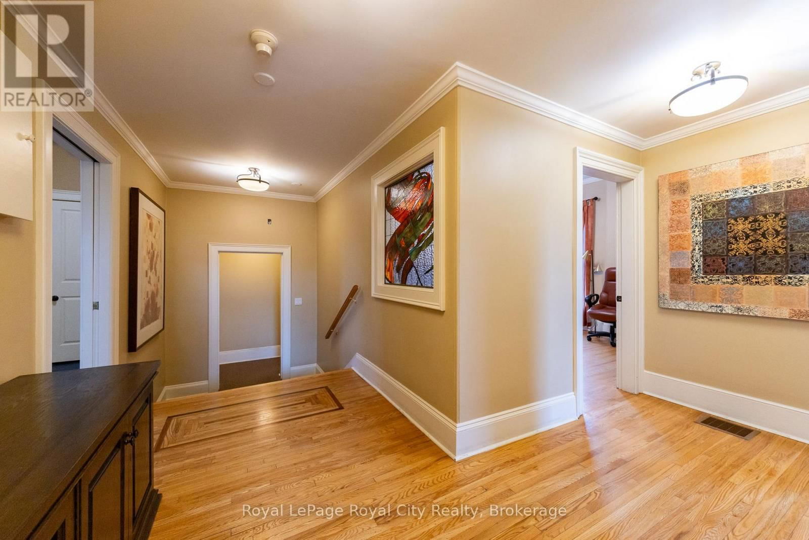 457 WOOLWICH STREET Image 21