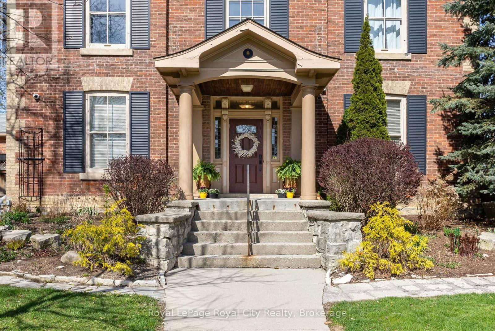457 WOOLWICH STREET Image 32