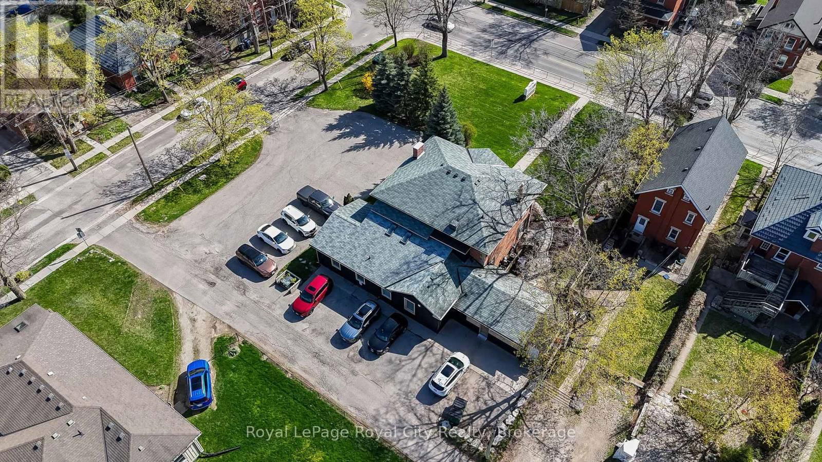 457 WOOLWICH STREET Image 34