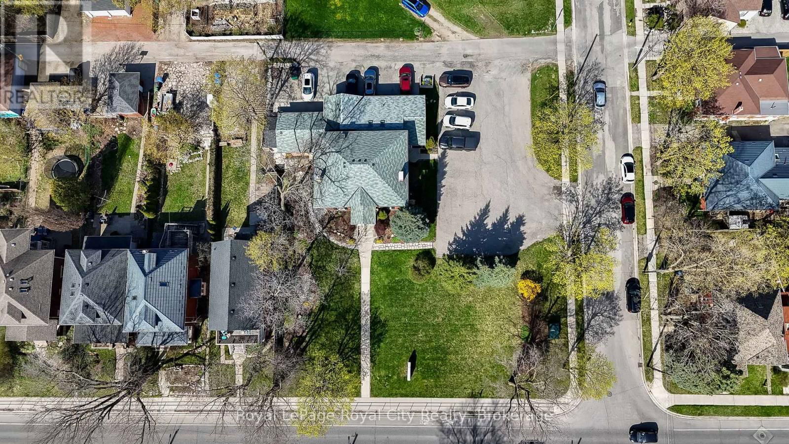 457 WOOLWICH STREET Image 38