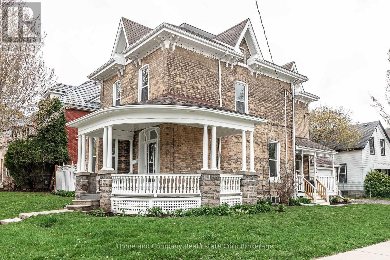 131 CAMBRIA STREET Image 1