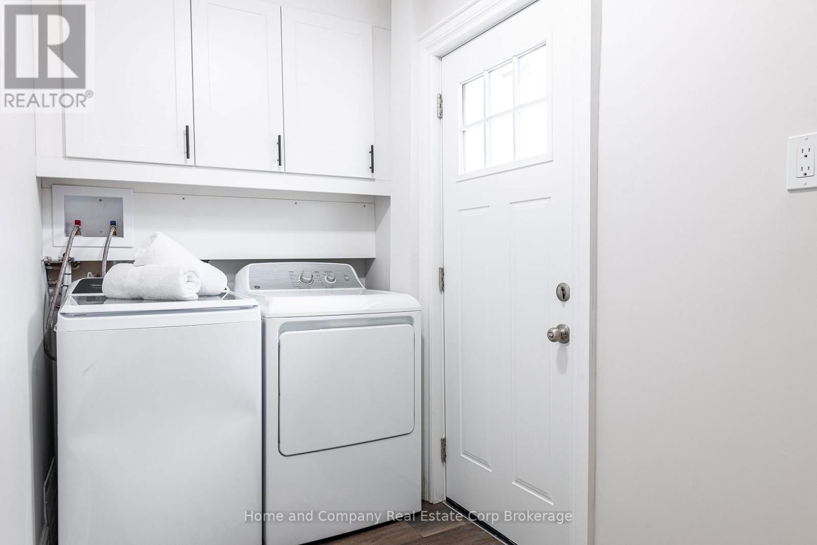 131 CAMBRIA STREET Image 10