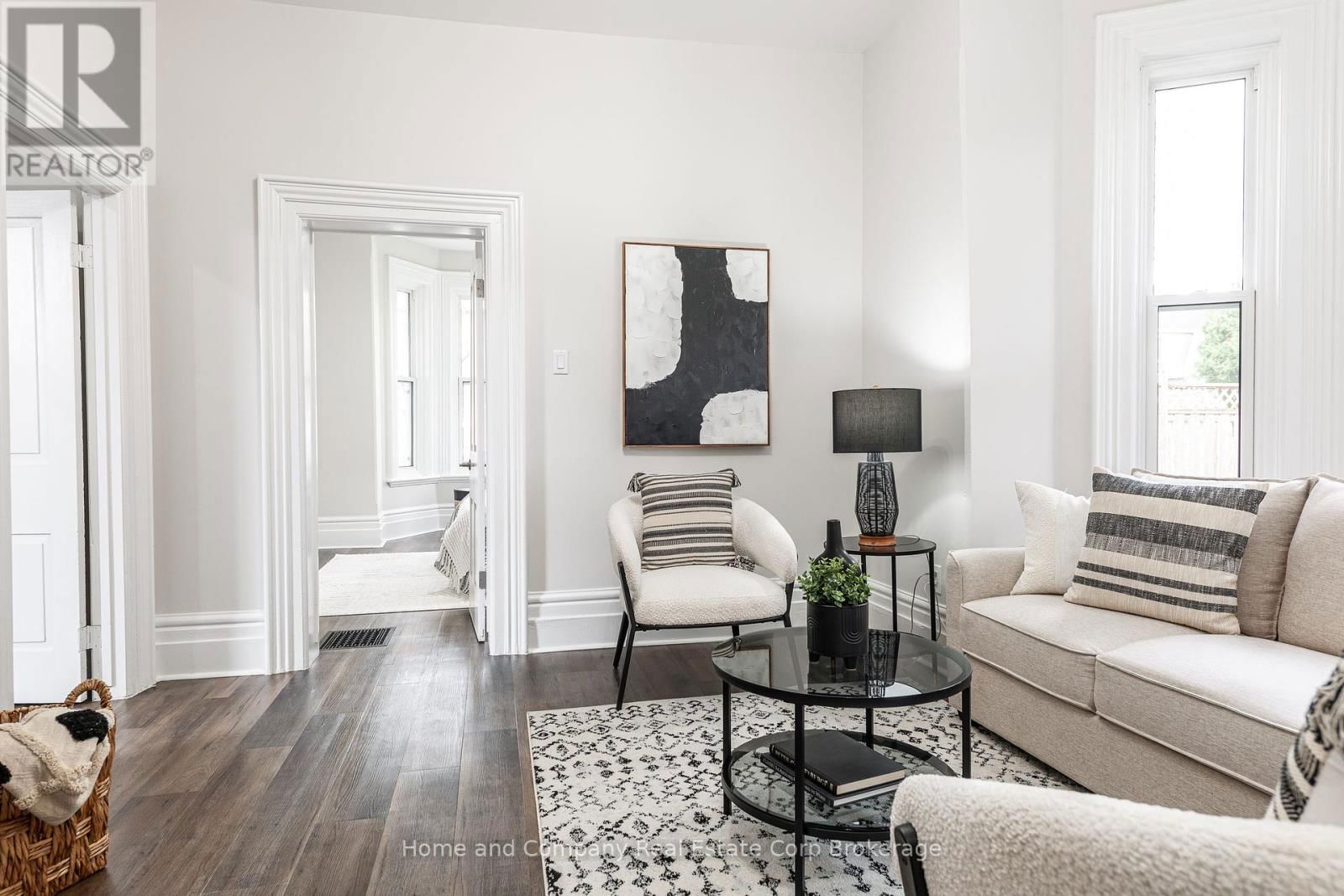 131 CAMBRIA STREET Image 13