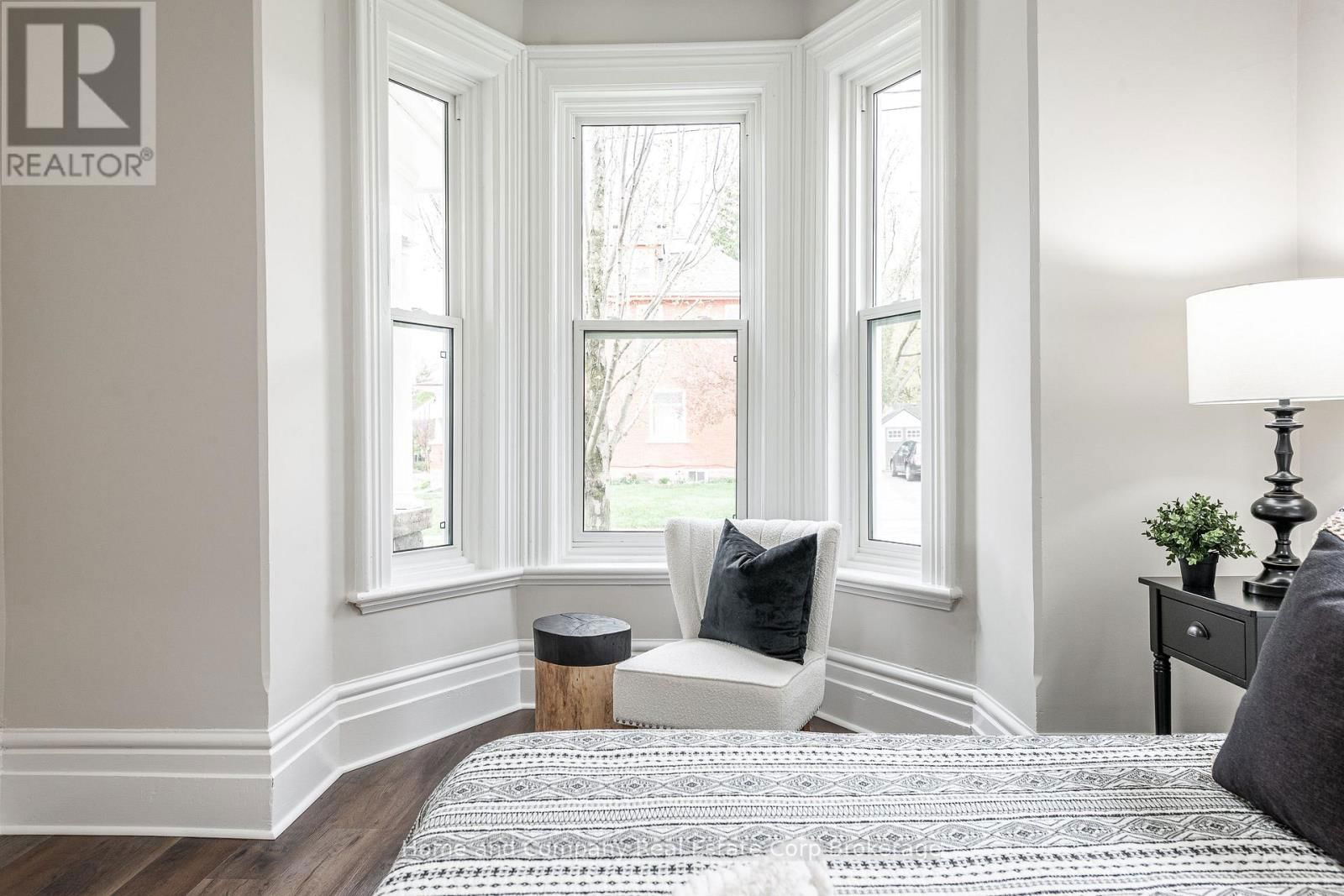 131 CAMBRIA STREET Image 18