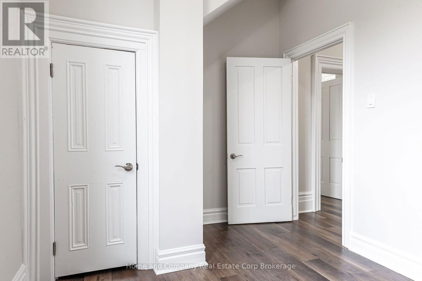131 CAMBRIA STREET Image 21