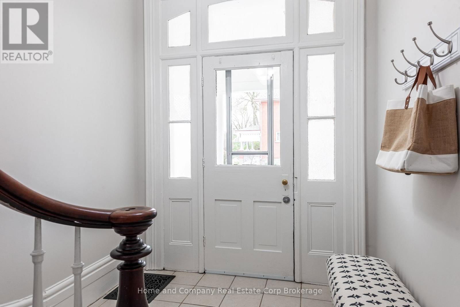 131 CAMBRIA STREET Image 23