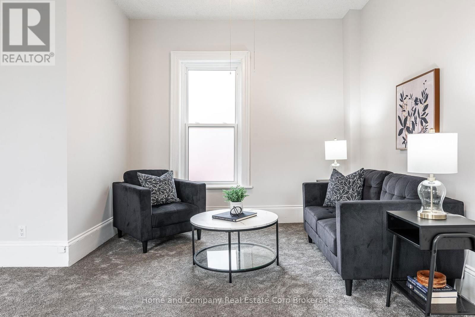 131 CAMBRIA STREET Image 26