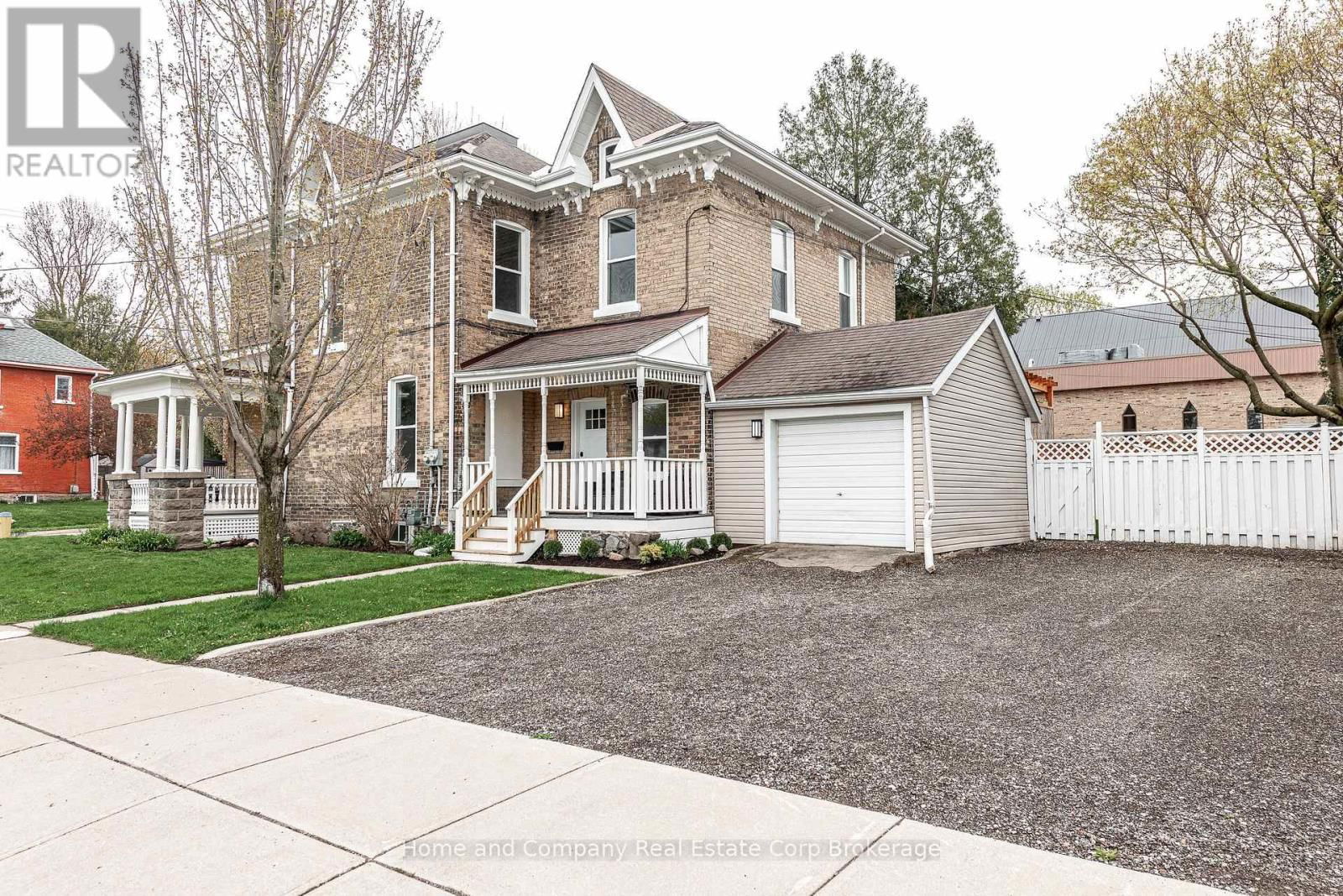 131 CAMBRIA STREET Image 4