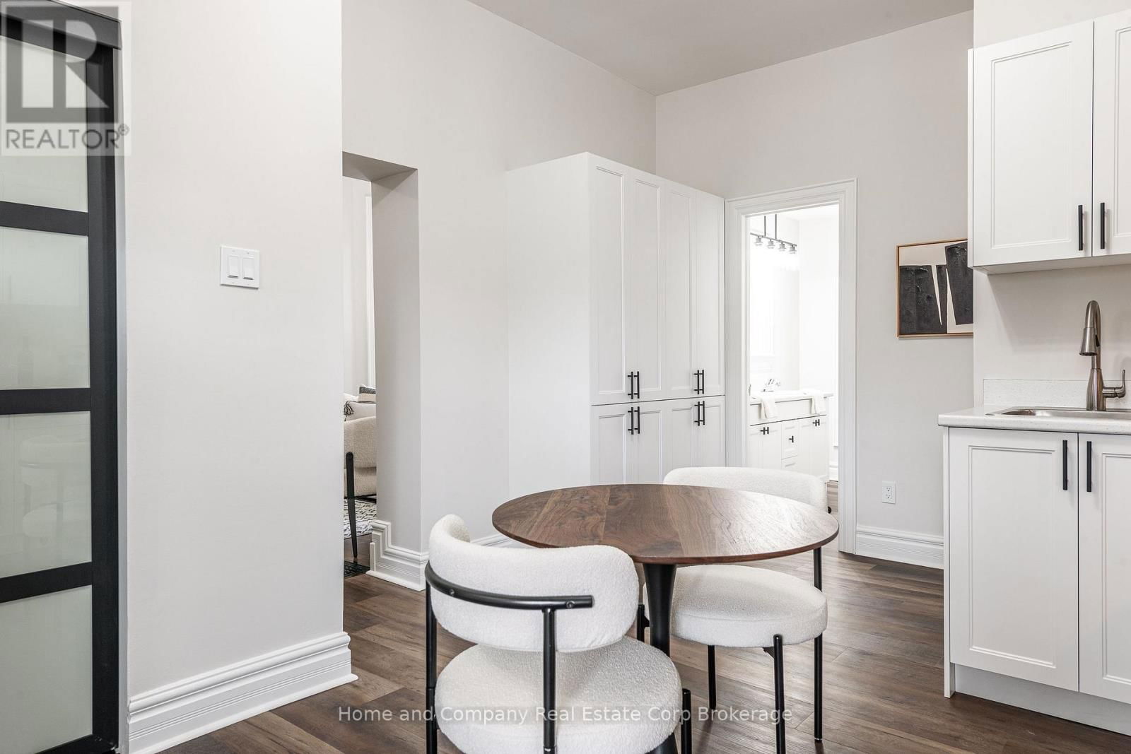131 CAMBRIA STREET Image 7
