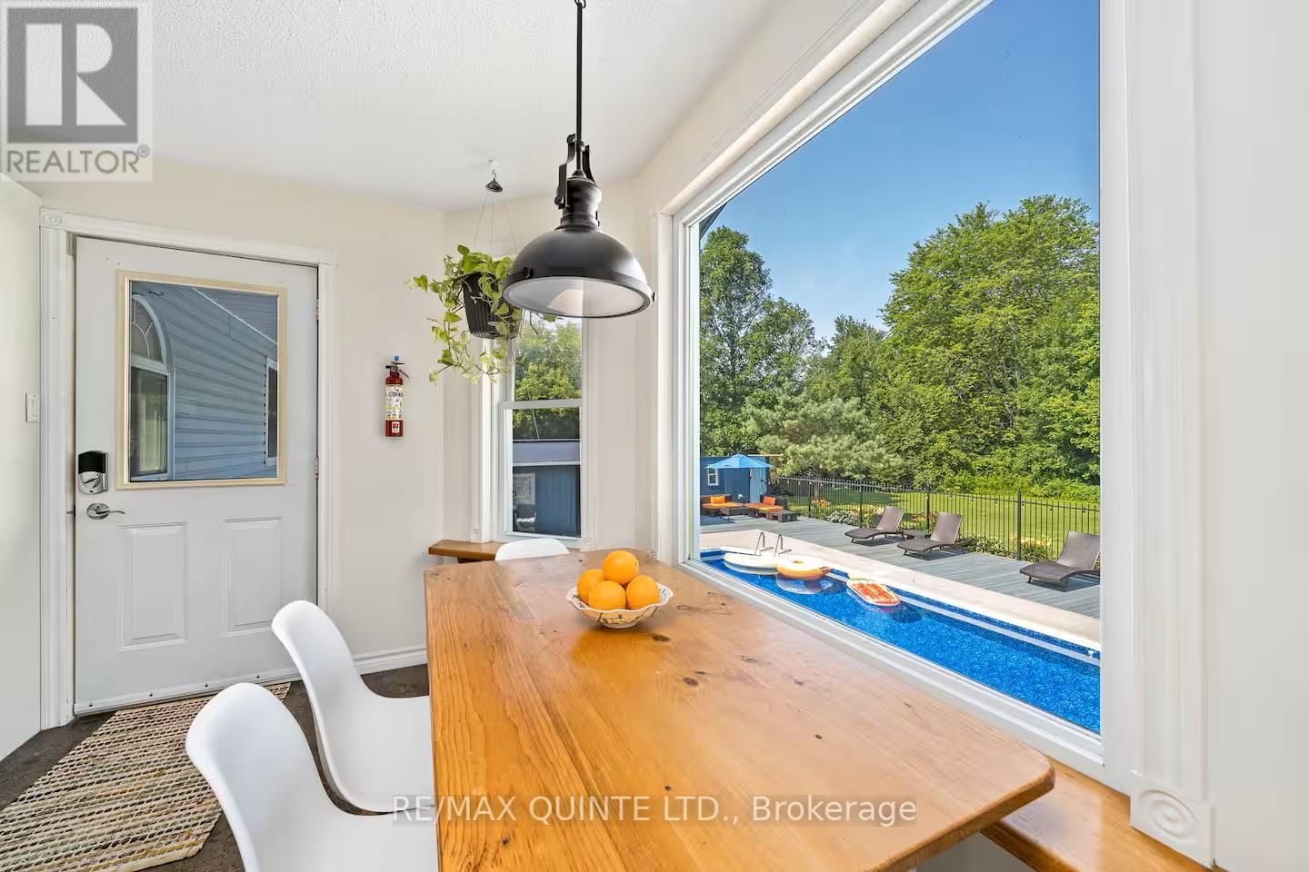36 WILLIAMS LANE Image 15