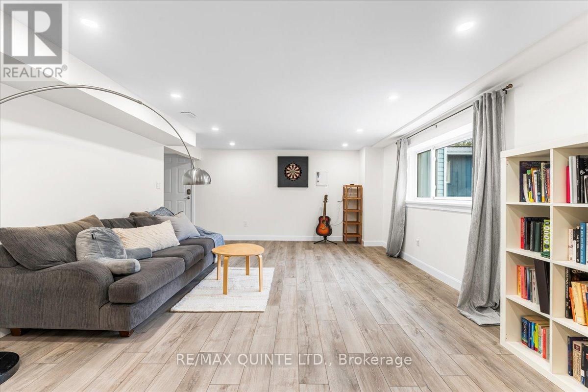 36 WILLIAMS LANE Image 30