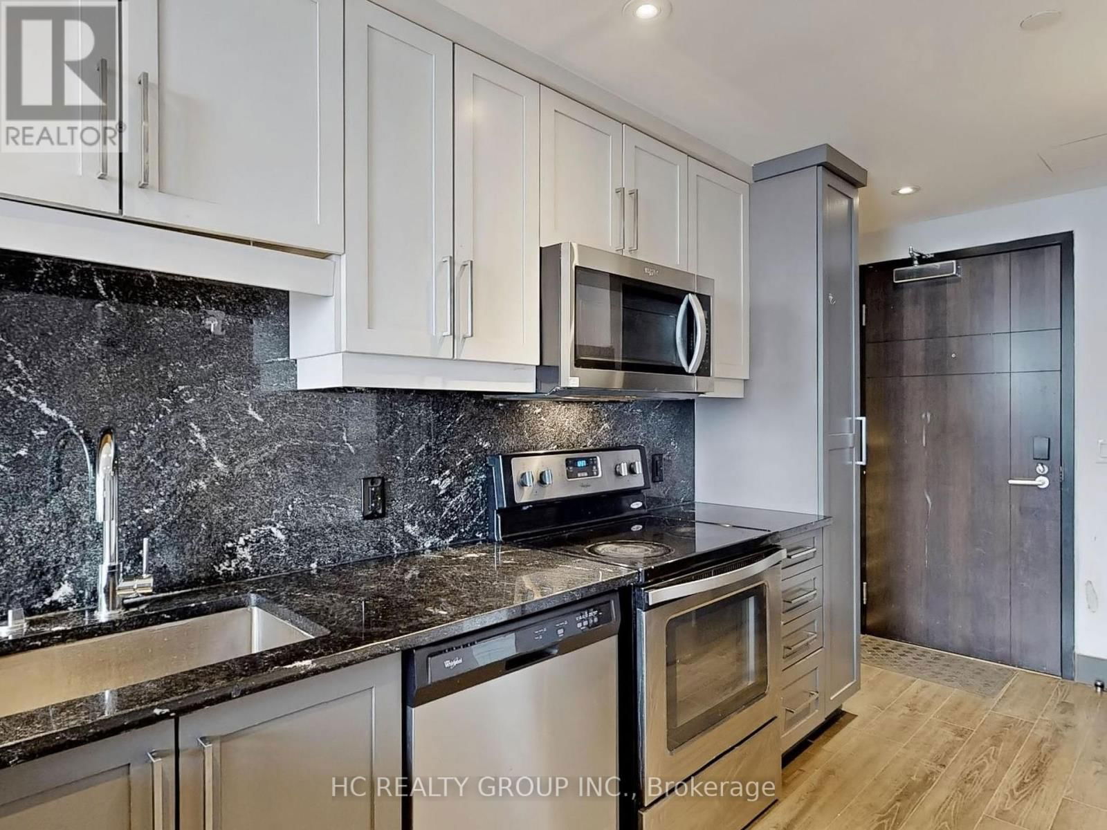 S2405 - 330 PHILIP STREET Image 10