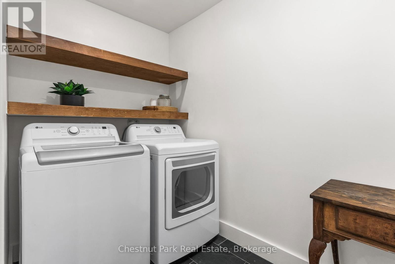 179 ROWANWOOD ROAD Image 24