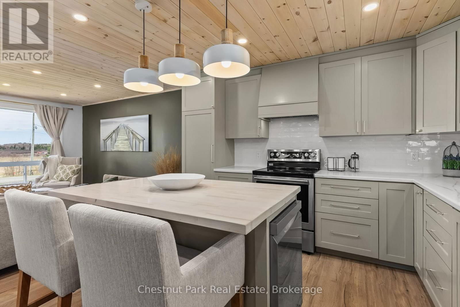 179 ROWANWOOD ROAD Image 3