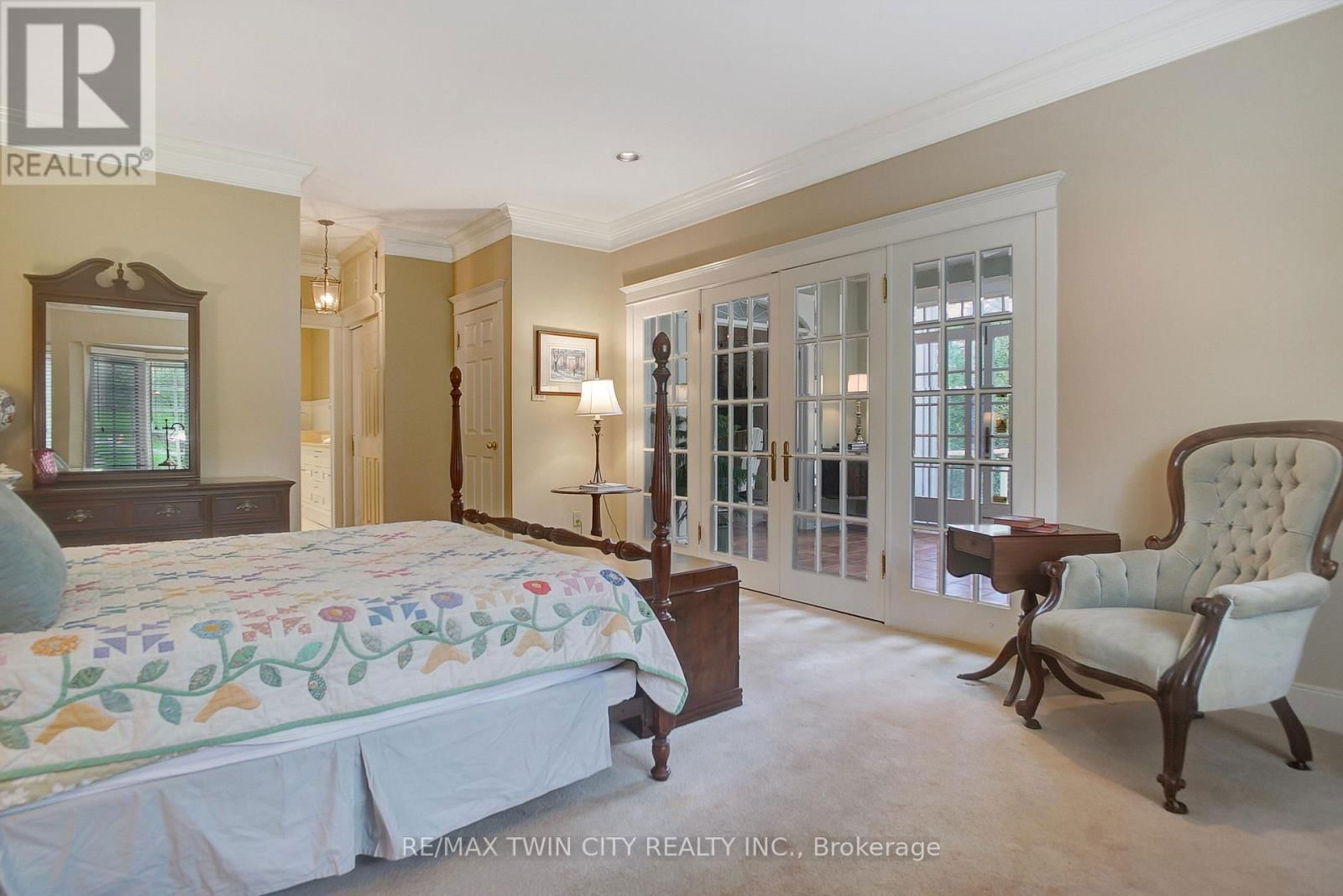 1298 WEST RIVER ROAD Image 10