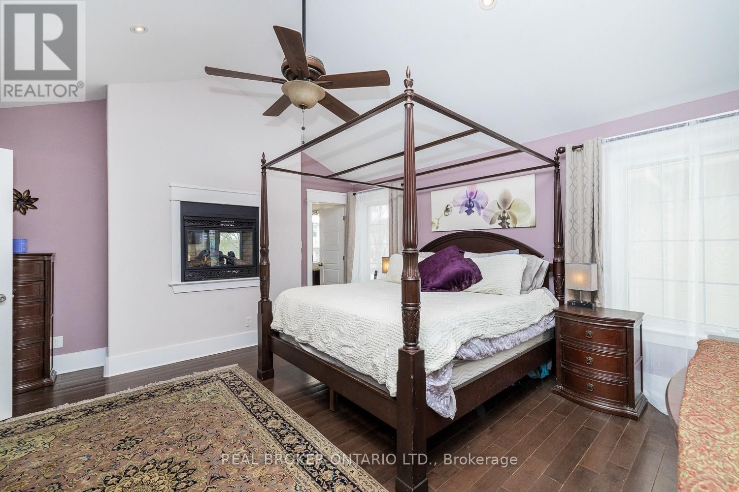 221 JENSEN COURT Image 22