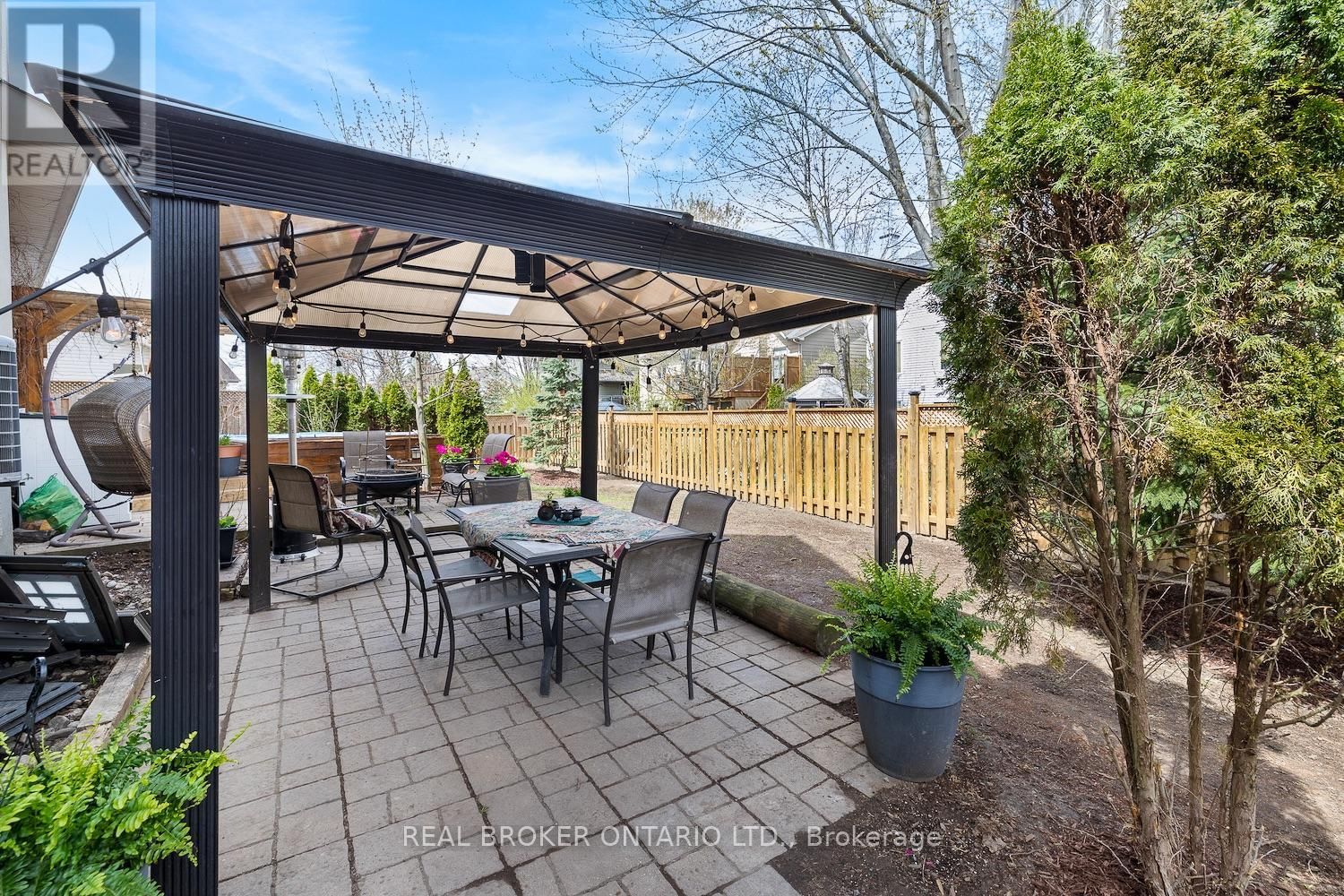 221 JENSEN COURT Image 48
