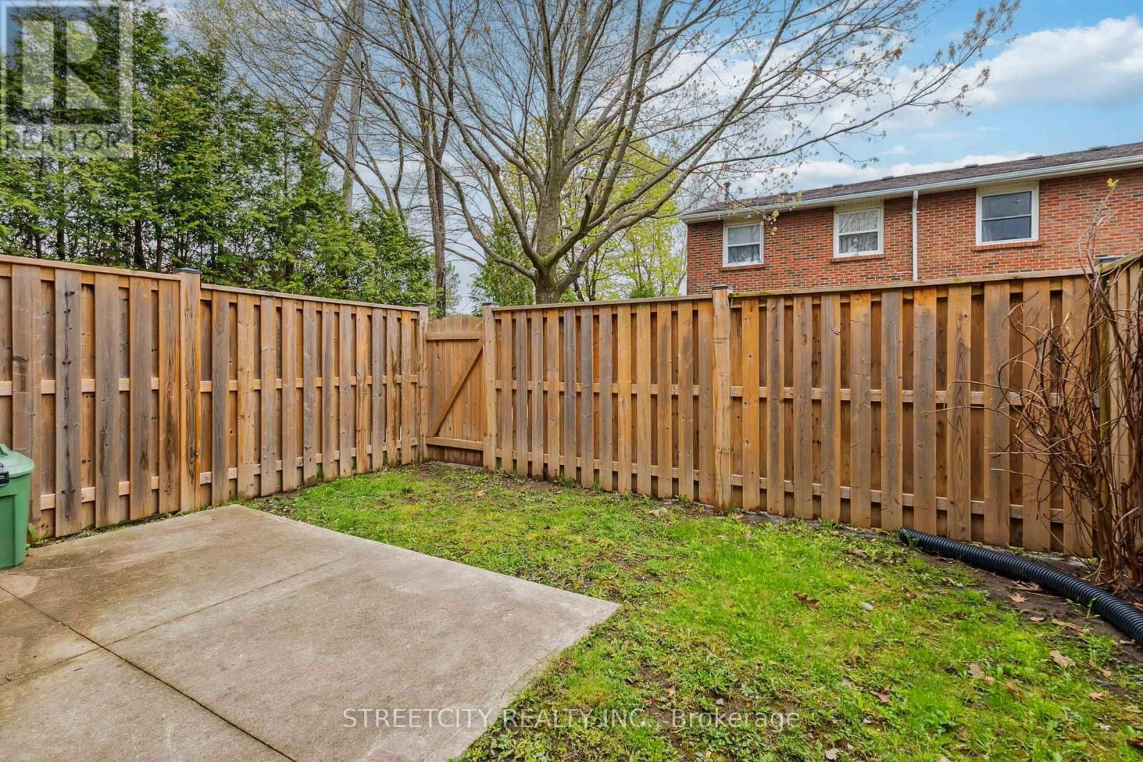 1118 SOUTHDALE ROAD EAST Image 29