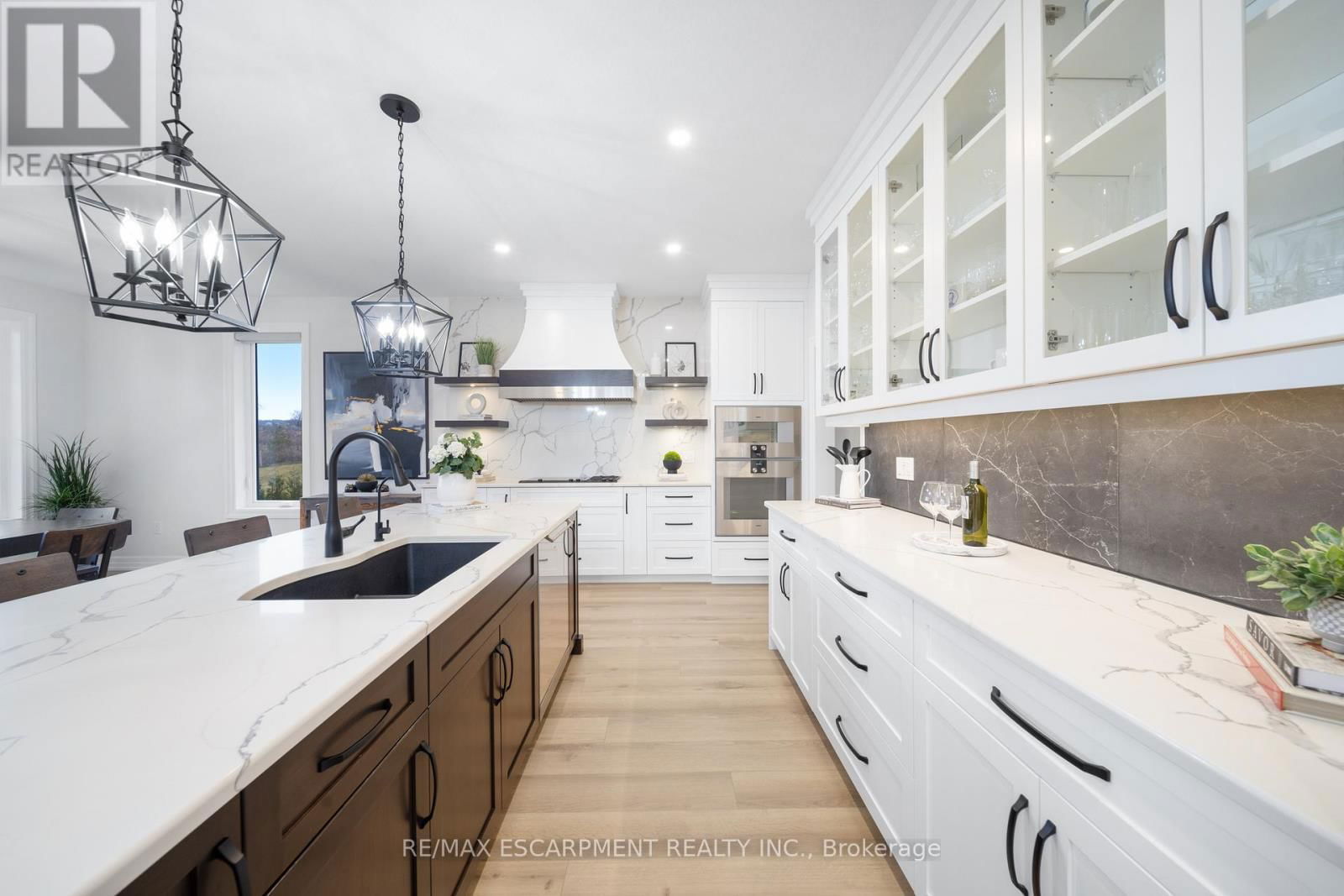 23 WHITCOMBE WAY Image 18