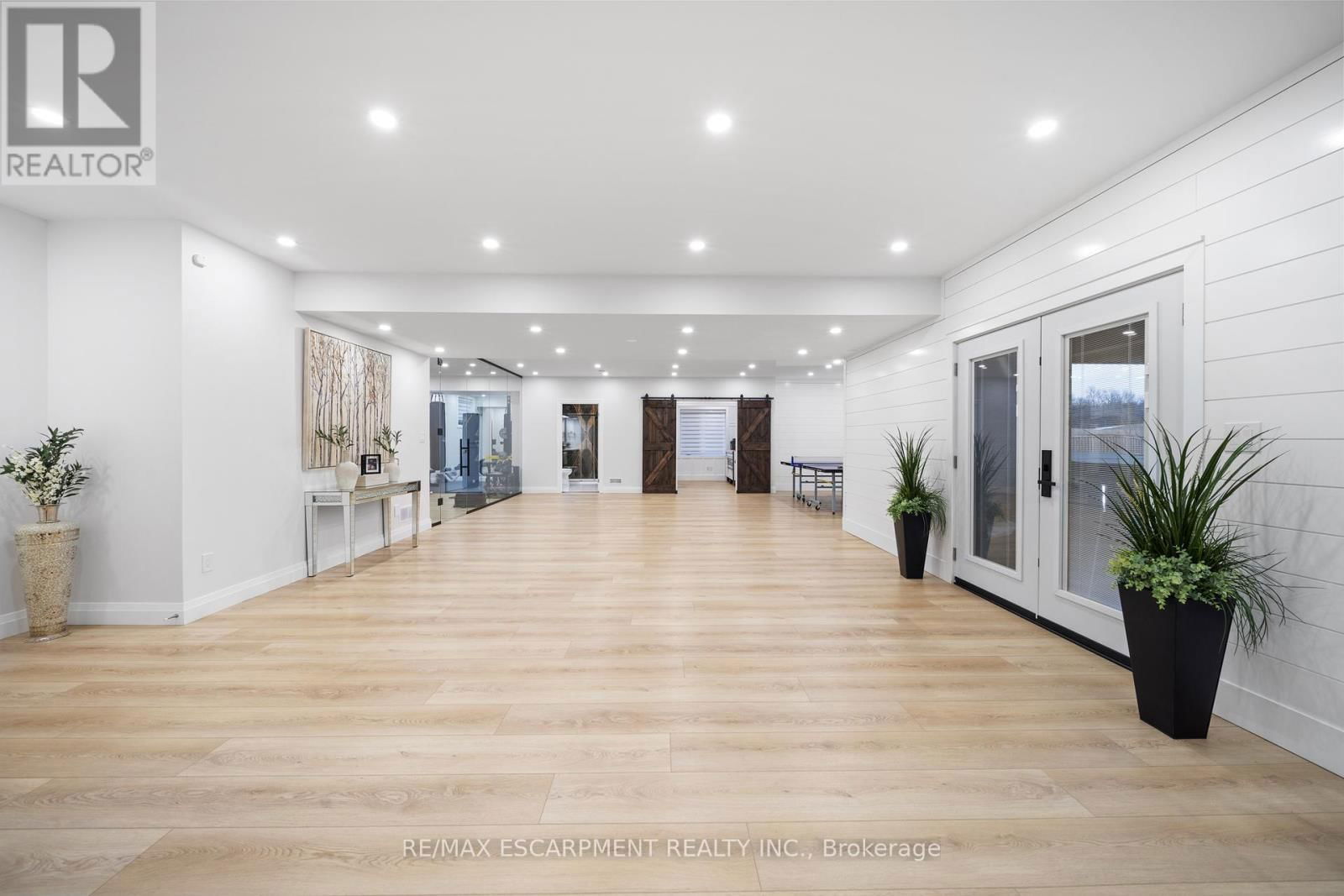 23 WHITCOMBE WAY Image 31