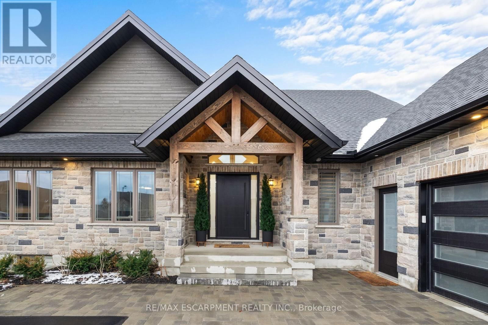 23 WHITCOMBE WAY Image 4
