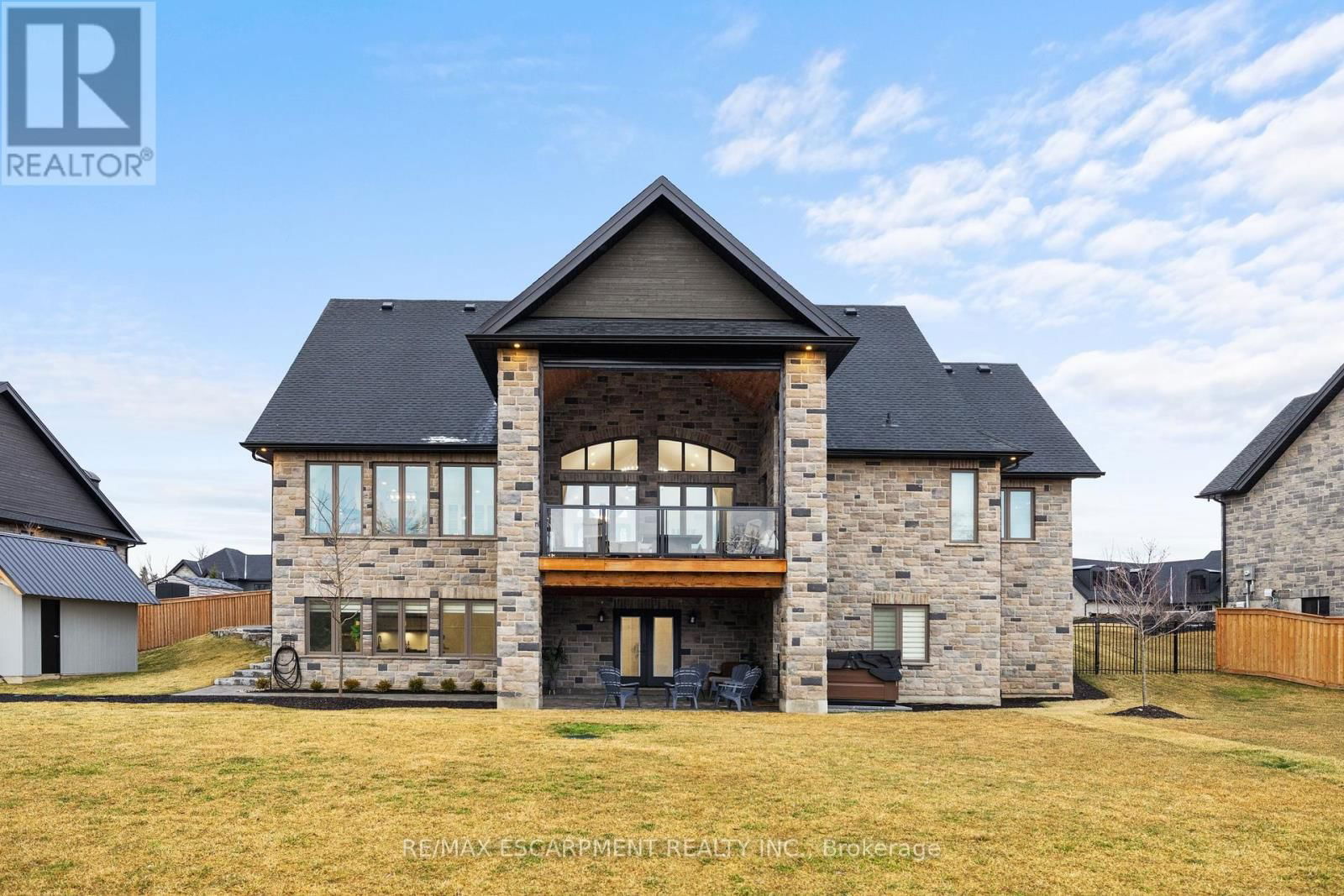 23 WHITCOMBE WAY Image 40
