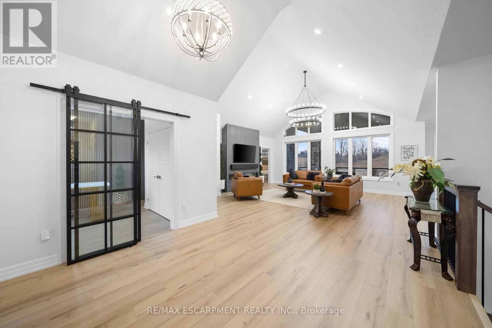 23 WHITCOMBE WAY Image 6