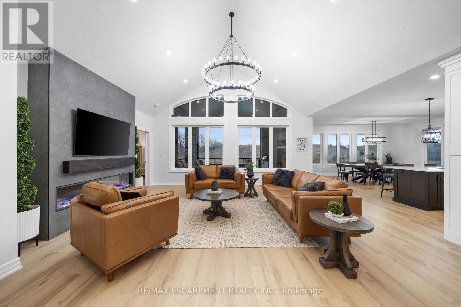 23 WHITCOMBE WAY Image 7