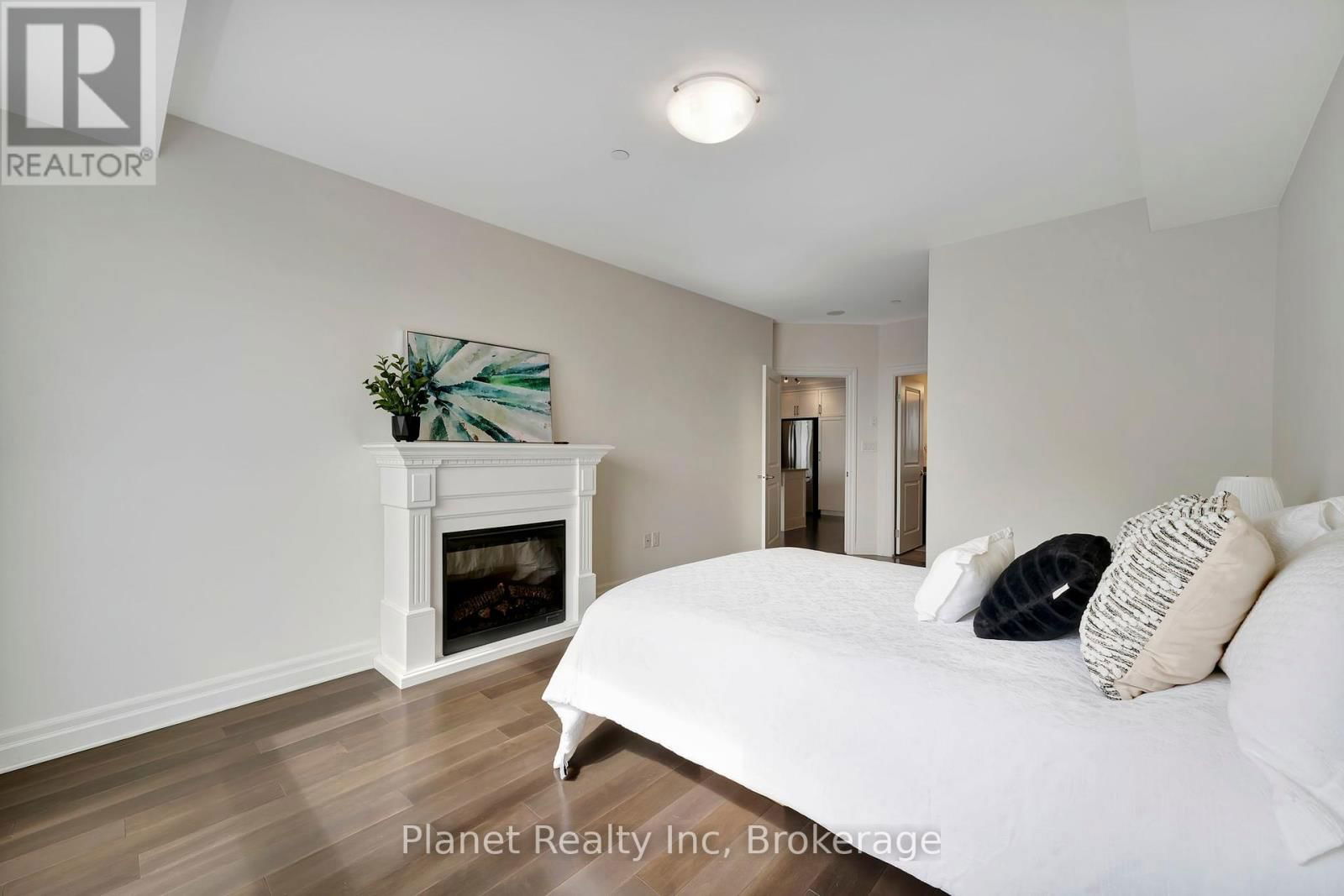 906 - 160 MACDONELL STREET Image 16
