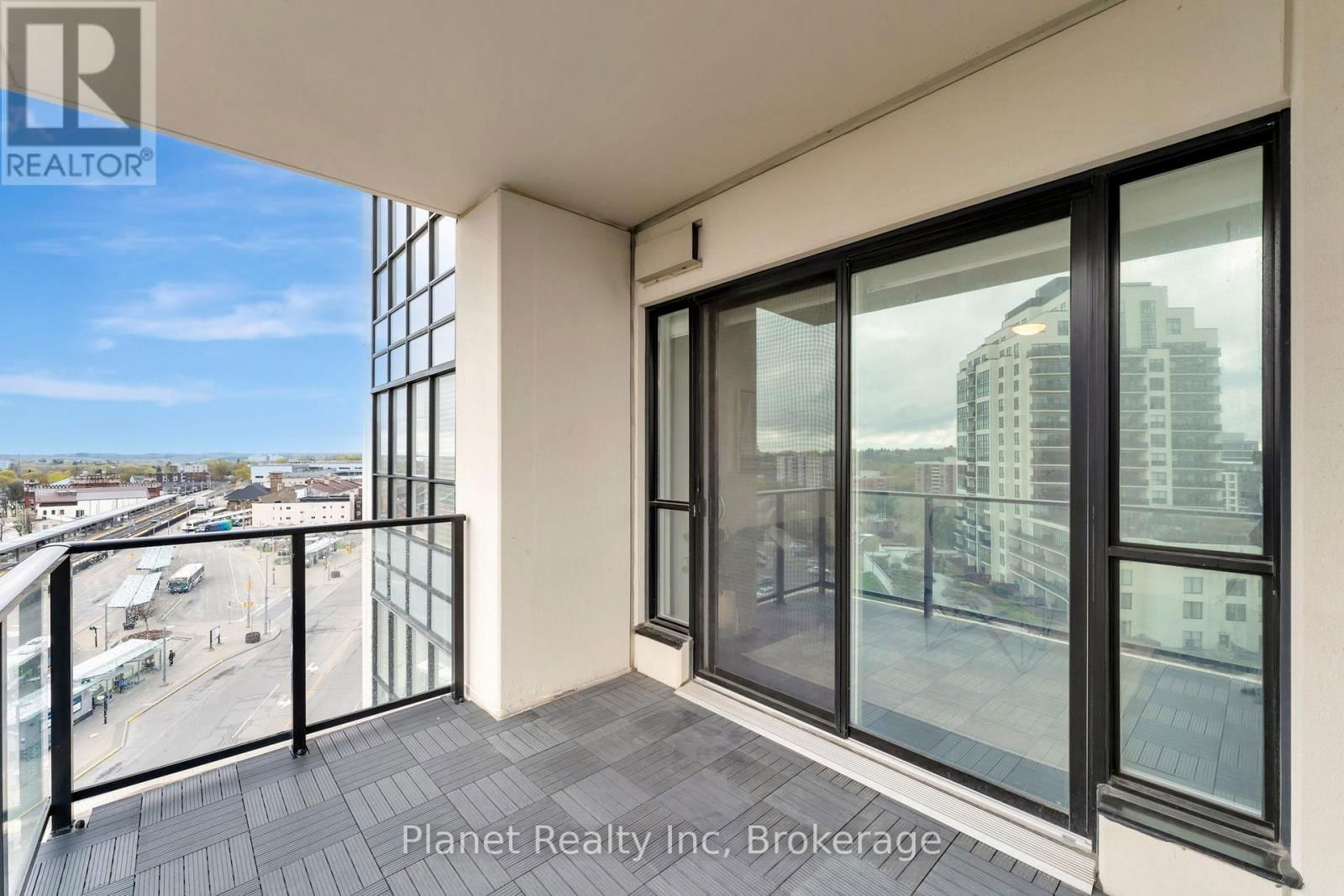 906 - 160 MACDONELL STREET Image 23